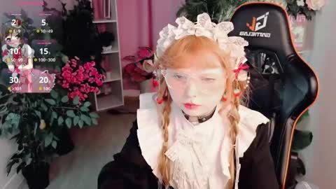 Snapshot of draculaura_ chatting on May 15, 2026, 10:44 am Draculaura online show from May 15, 2026, 10:44 am