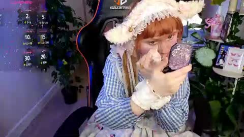 Snapshot of draculaura_ chatting on June 27, 2026, 10:42 am Draculaura online show from June 27, 2026, 10:42 am