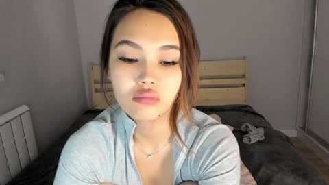 Snapshot of dragon_princesss chatting on December 10, 2024, 6:17 pm Airi online show from December 10, 2024, 6:17 pm