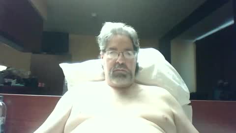 Snapshot of dragonbimale chatting on December 30, 2024, 4:29 pm DragonBiMale online show from December 30, 2024, 4:29 pm