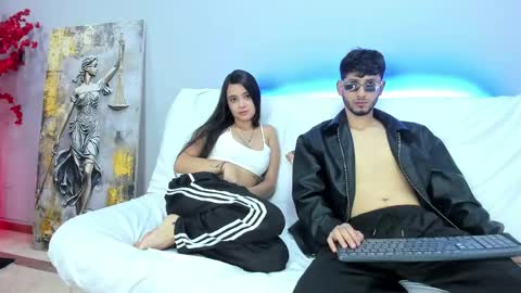 Snapshot of drake_and_zara chatting on April 28, 2026, 11:59 am Drake and Zara online show from April 28, 2026, 11:59 am