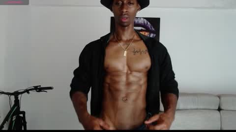 Drake 23 online show from October 13, 2025, 12:43 am