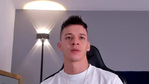 Snapshot of drake_carter1 chatting on February 18, 2025, 3:21 am drake_carter1 online show from February 18, 2025, 3:21 am