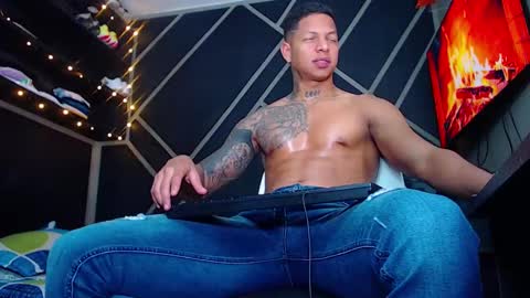 Drake online show from December 16, 2024, 5:49 am