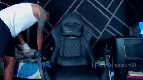 Drake online show from February 25, 2026, 10:19 pm