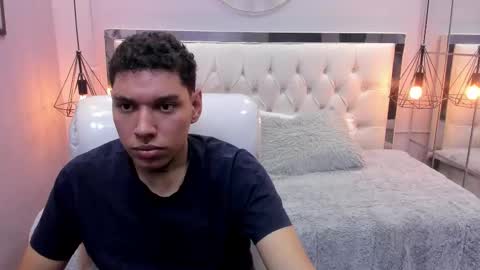 Snapshot of drake_miller7 chatting on December 14, 2025, 4:07 am Drake Miller online show from December 14, 2025, 4:07 am