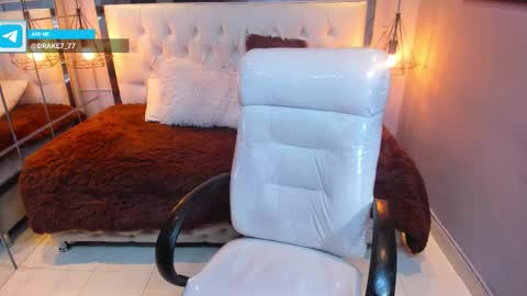 Snapshot of drake_miller7 chatting on January 15, 2026, 4:50 am Drake Miller online show from January 15, 2026, 4:50 am