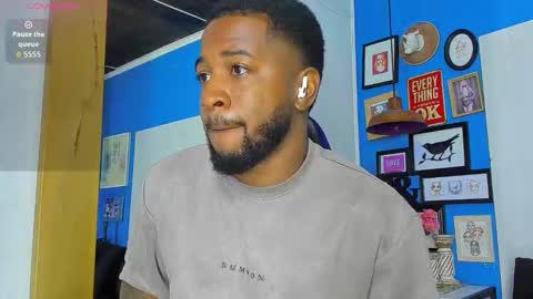 Snapshot of drake_nassir4 chatting on October 6, 2025, 3:20 pm ---Drake--- online show from October 6, 2025, 3:20 pm