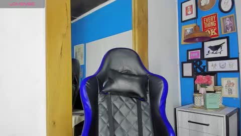 Snapshot of drake_nassir4 chatting on October 11, 2025, 9:13 pm ---Drake--- online show from October 11, 2025, 9:13 pm