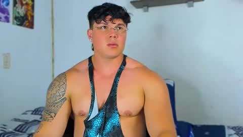 drake_xion1 online show from March 11, 2025, 1:37 am