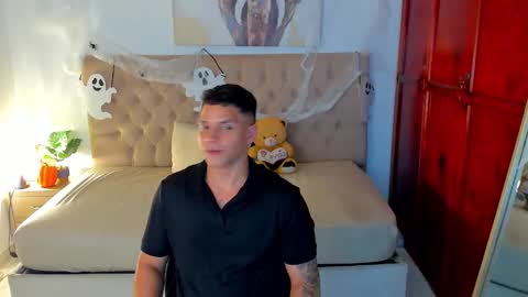 Drake Smith online show from November 2, 2025, 11:07 pm