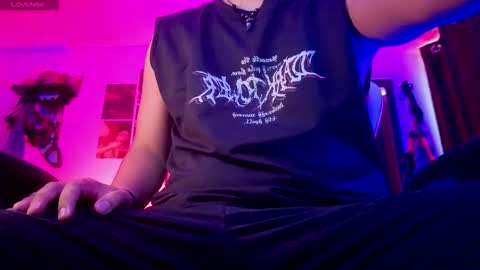drako_kingx online show from October 21, 2025, 3:35 pm