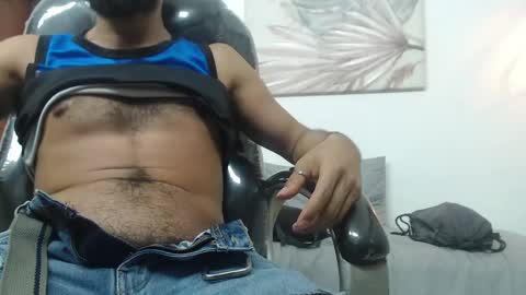 Snapshot of drakos_hairy chatting on February 13, 2025, 10:54 pm Drakos online show from February 13, 2025, 10:54 pm