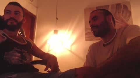 Snapshot of drakos_hairy chatting on February 15, 2025, 10:42 pm Drakos online show from February 15, 2025, 10:42 pm