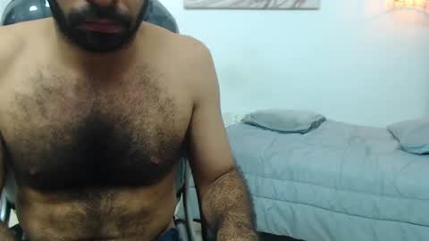Snapshot of drakos_hairy chatting on February 20, 2025, 2:07 am Drakos online show from February 20, 2025, 2:07 am