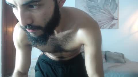 Snapshot of drakos_hairy chatting on February 21, 2025, 10:48 pm Drakos online show from February 21, 2025, 10:48 pm