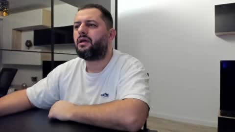 Draven A online show from February 2, 2025, 3:32 am