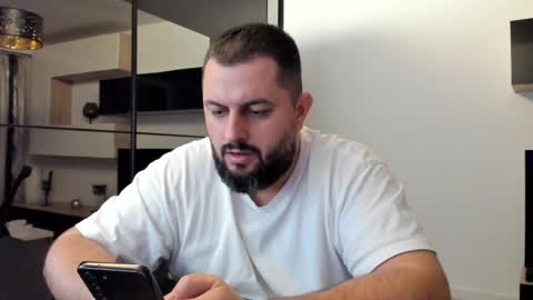 Draven A online show from March 1, 2025, 8:42 pm