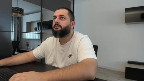 DravenPeak online show from October 4, 2025, 12:14 pm