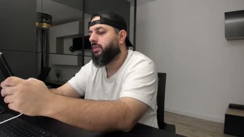 DravenPeak online show from November 4, 2025, 3:27 am