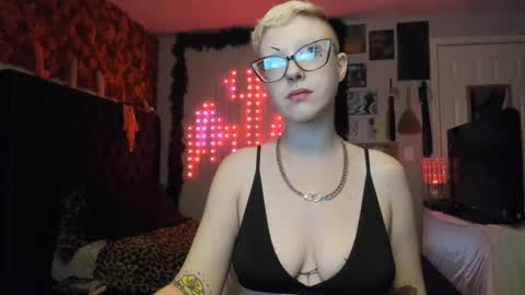 Your Majesty online show from December 4, 2024, 5:05 am