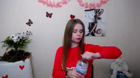 Mari online show from March 18, 2026, 8:17 am