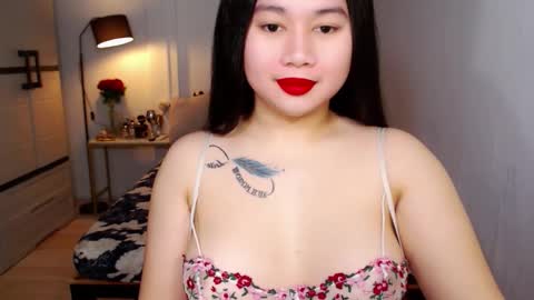 Snapshot of dreamgirlheaven chatting on February 3, 2026, 6:40 am Heaven online show from February 3, 2026, 6:40 am