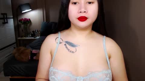 Snapshot of dreamgirlheaven chatting on February 17, 2026, 5:59 am Heaven online show from February 17, 2026, 5:59 am