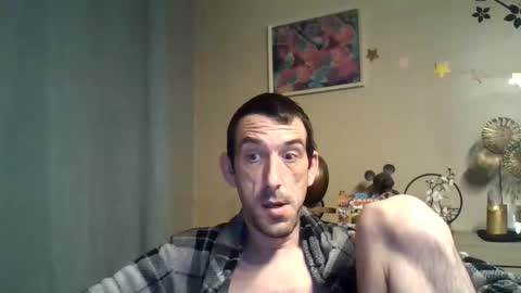 dreamguy38 online show from October 19, 2025, 3:51 am