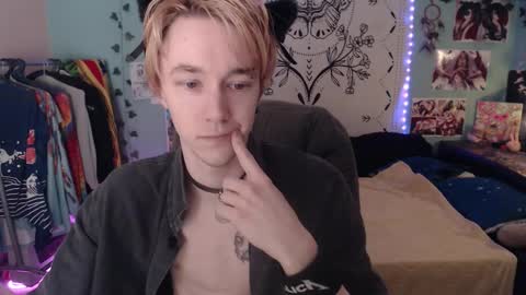 Snapshot of dreammaker_ chatting on December 13, 2025, 10:59 pm Yukichi online show from December 13, 2025, 10:59 pm