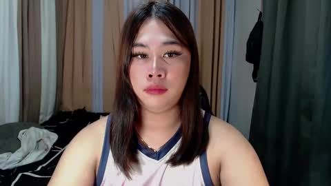 Stacy DONT FORGET TO FOLLOW ME AND THUMBS UP my wife samgrg2 online show from March 10, 2025, 8:23 pm