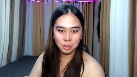 Stacy DONT FORGET TO FOLLOW ME AND THUMBS UP my wife samgrg2 online show from September 19, 2025, 6:41 pm