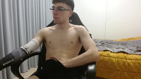 DreamBoy online show from March 25, 2026, 9:26 am