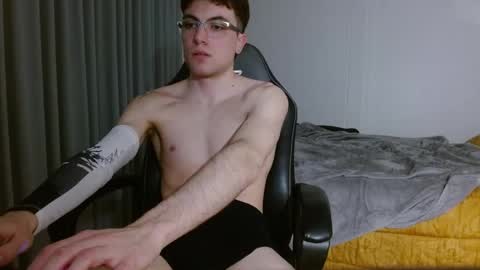 DreamBoy online show from April 6, 2026, 11:27 pm