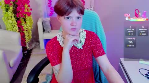 Luna online show from September 14, 2025, 8:41 pm