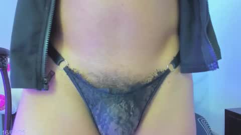 dreams_chloe online show from September 16, 2025, 5:19 am