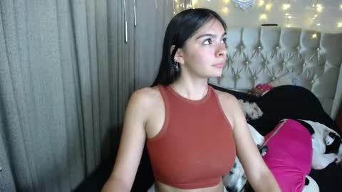 Sophia online show from November 30, 2025, 12:14 am