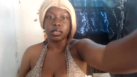 Snapshot of dreamy_creamypussy chatting on July 26, 2026, 5:20 pm BEAUTY online show from July 26, 2026, 5:20 pm