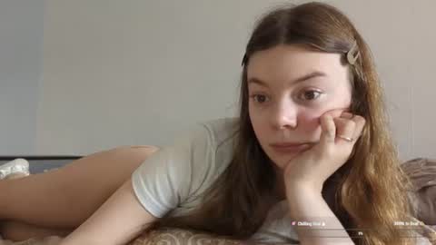 Snapshot of dreamy_lora chatting on June 25, 2026, 10:42 am LORA online show from June 25, 2026, 10:42 am