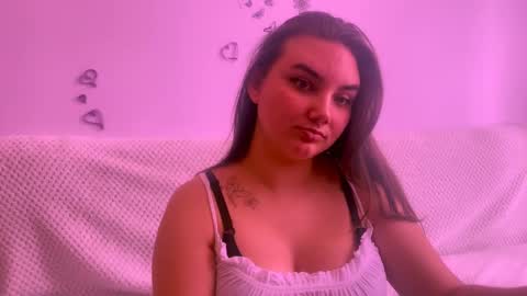 Mila online show from March 12, 2025, 10:37 am