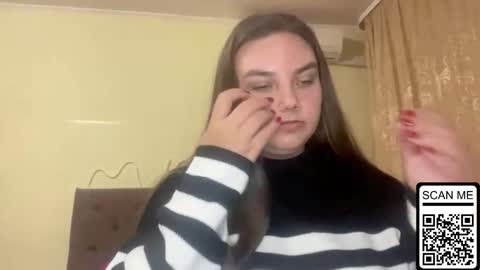 Mila online show from October 8, 2025, 7:00 pm