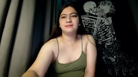 dreamycreamyst online show from February 6, 2025, 11:58 pm