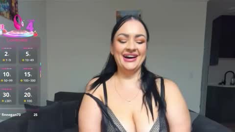 dreamyhousewife1 online show from November 27, 2025, 5:26 pm