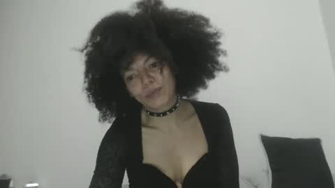 Snapshot of dreamylatina chatting on February 18, 2026, 1:56 am DreamyLatina online show from February 18, 2026, 1:56 am