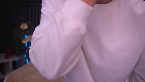 Lina online show from January 25, 2025, 7:06 am