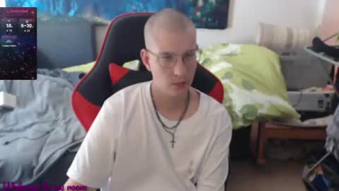 Snapshot of dreitagewach chatting on July 13, 2026, 1:36 pm Limarn online show from July 13, 2026, 1:36 pm
