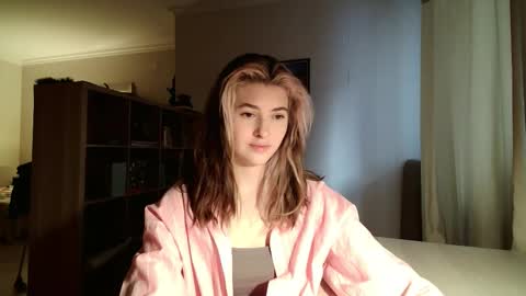 Snapshot of dremazwahlen chatting on February 11, 2026, 1:38 pm Dia online show from February 11, 2026, 1:38 pm