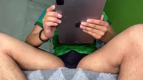 Snapshot of drew_bo chatting on January 26, 2025, 9:40 pm drew_bo online show from January 26, 2025, 9:40 pm