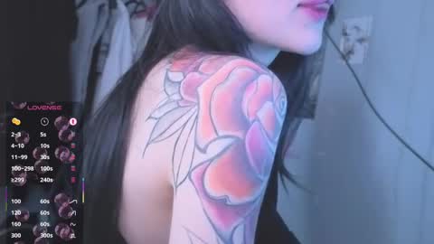 Tara  Sonny online show from April 1, 2026, 4:13 am