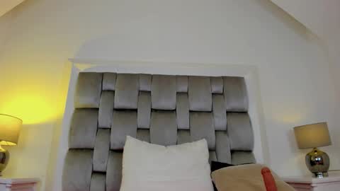 drinklau18 online show from November 23, 2025, 8:25 am